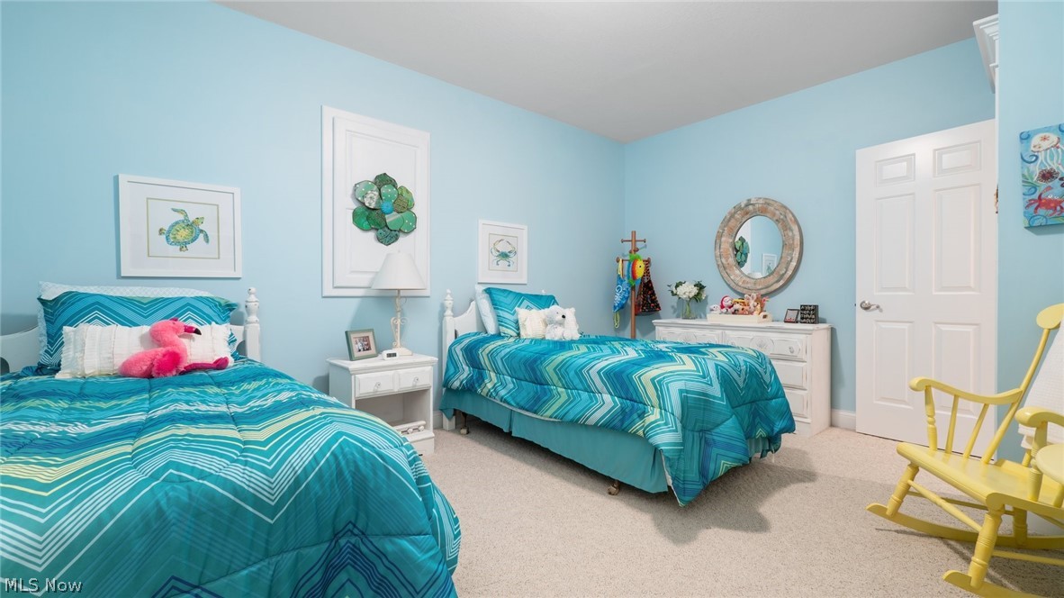 Ashton Woods Condo - Residential