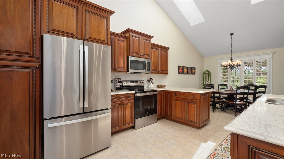 Ashton Woods Condo - Residential