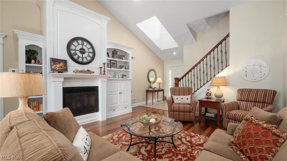 Ashton Woods Condo - Residential