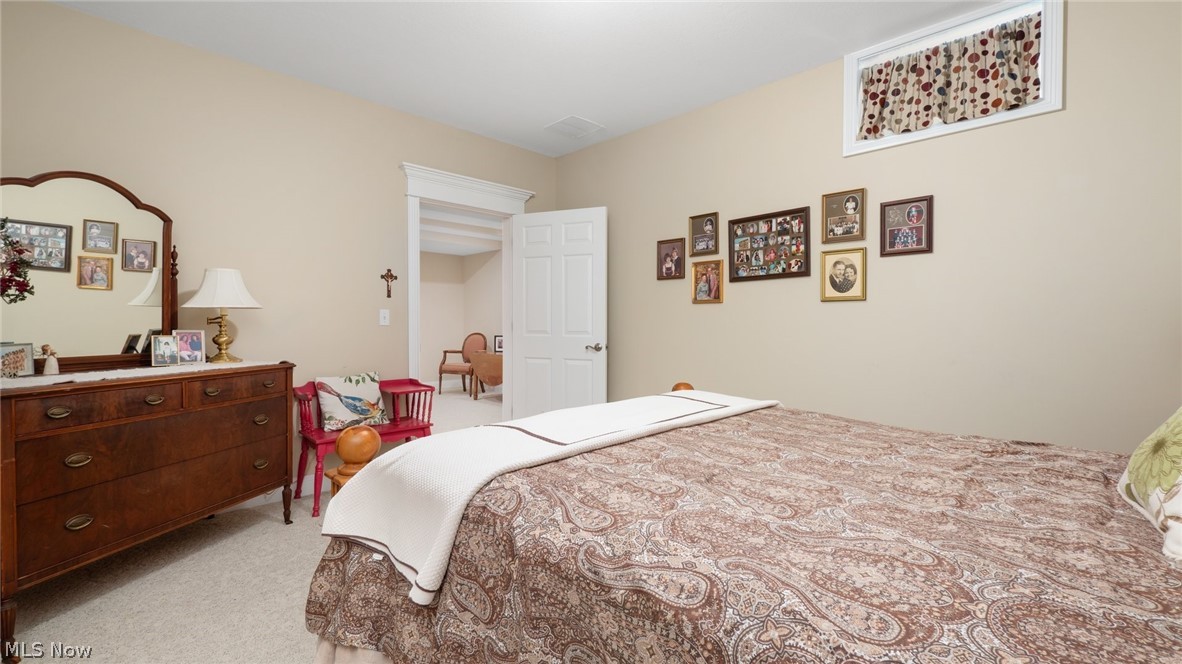 Ashton Woods Condo - Residential