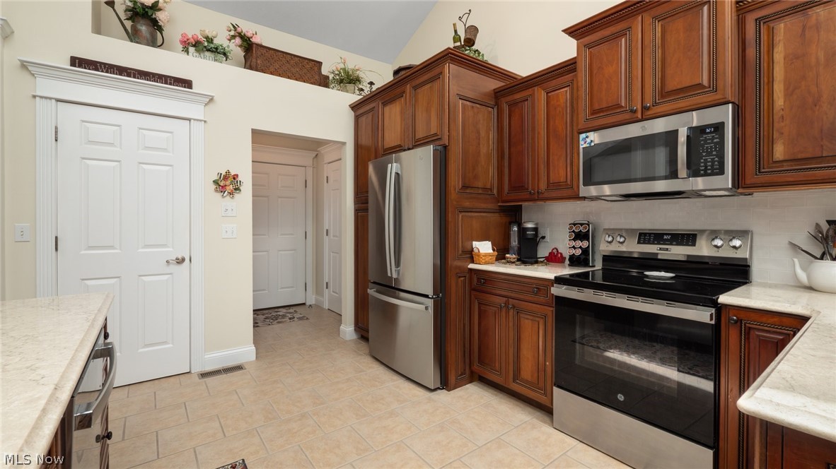 Ashton Woods Condo - Residential