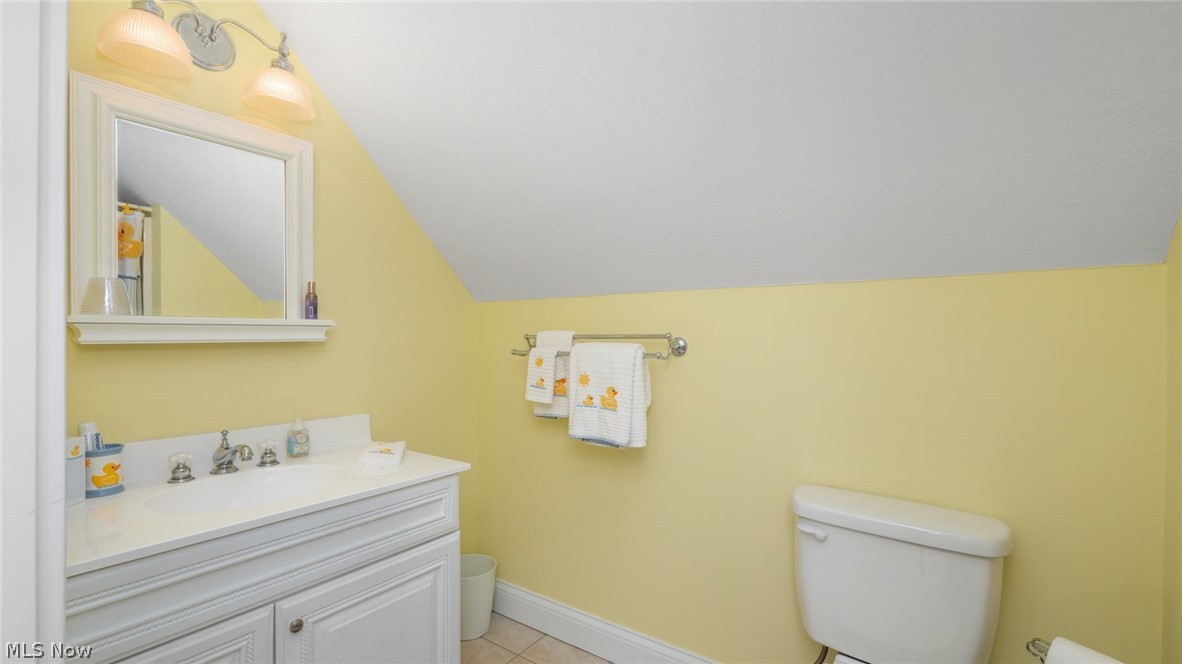Ashton Woods Condo - Residential