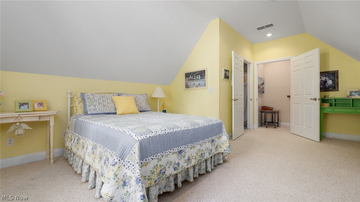Ashton Woods Condo - Residential