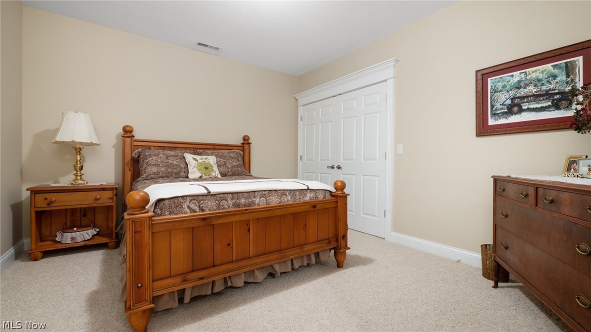 Ashton Woods Condo - Residential
