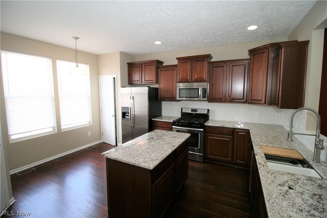 Montrose Park Ph 1 - Residential