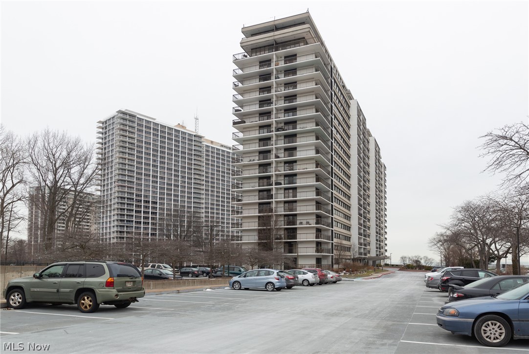 Meridian Condo - Residential