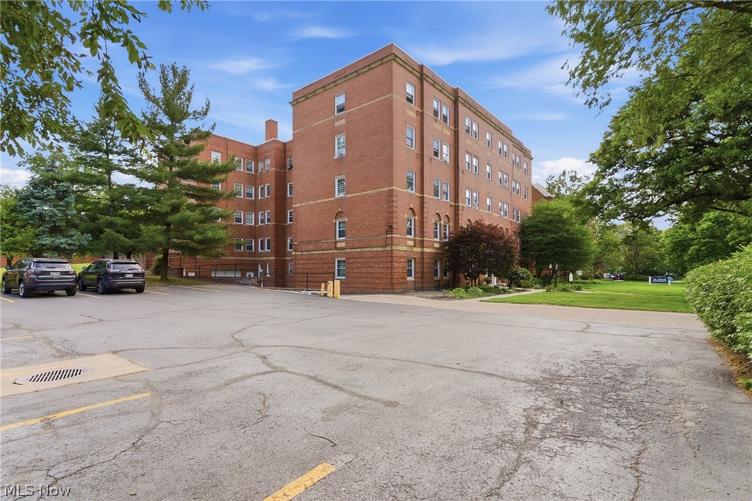 Leeland Condos - Residential