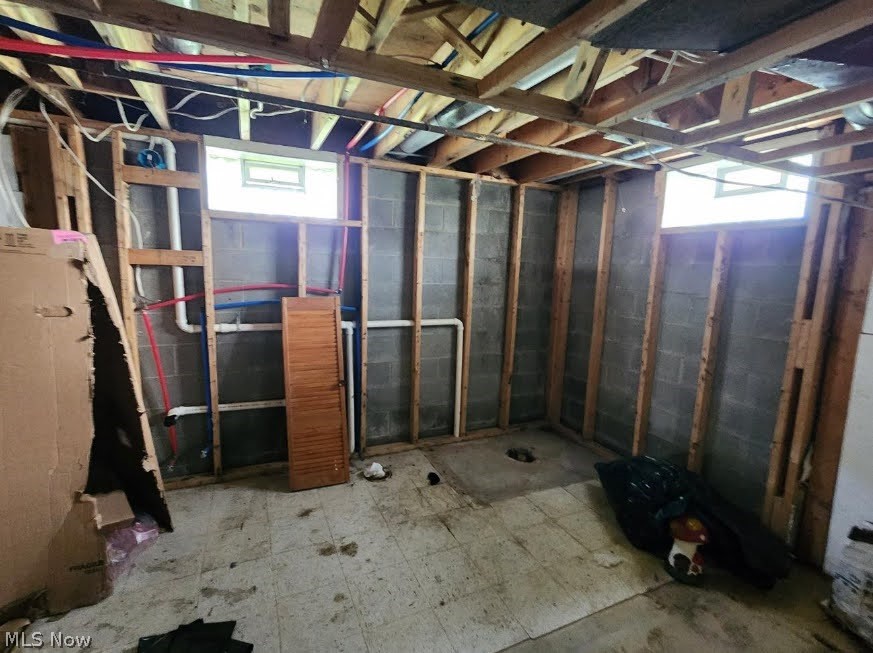 East Youngstown Land & Improve - Residential