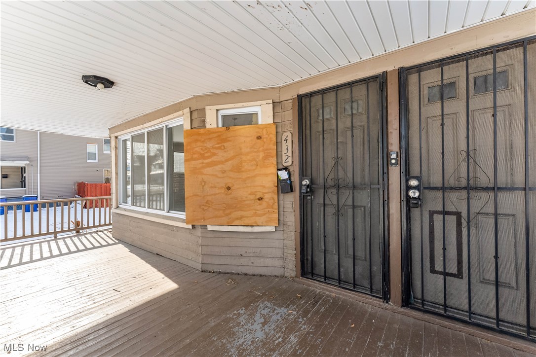 Lake Shore - Residential Lease