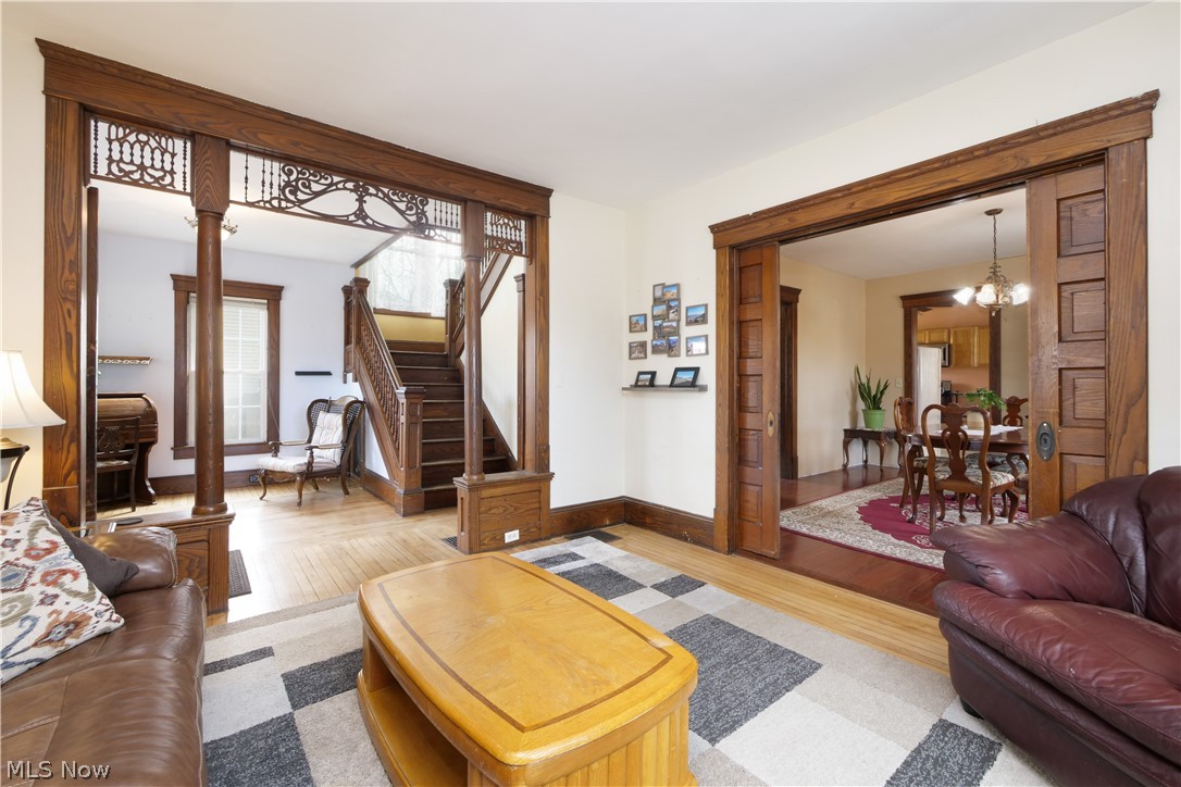 Munroe Falls Ave - Residential