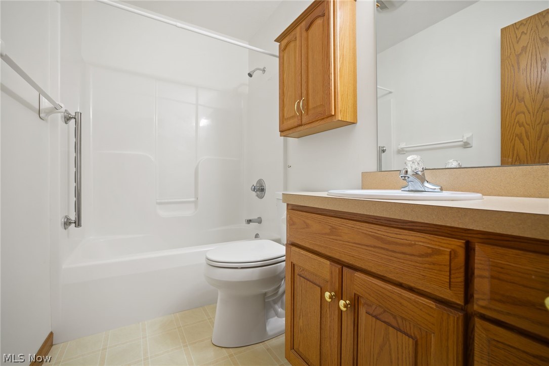 Picket Place Condo Ph Two - Residential