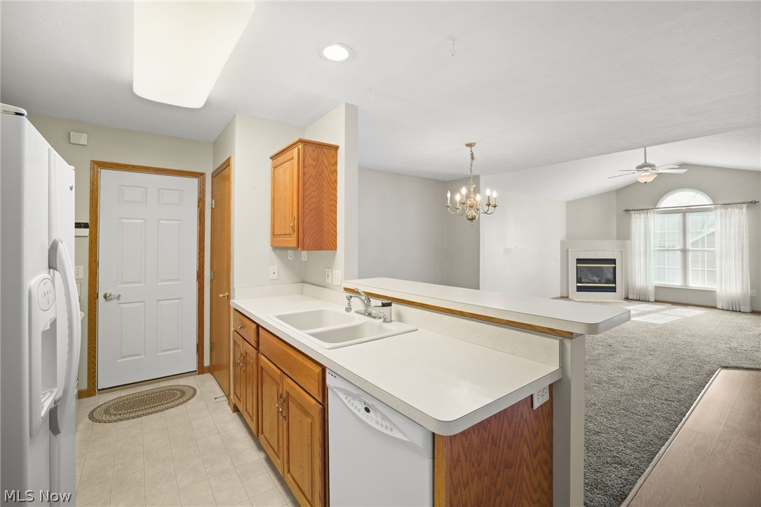 Picket Place Condo Ph Two - Residential