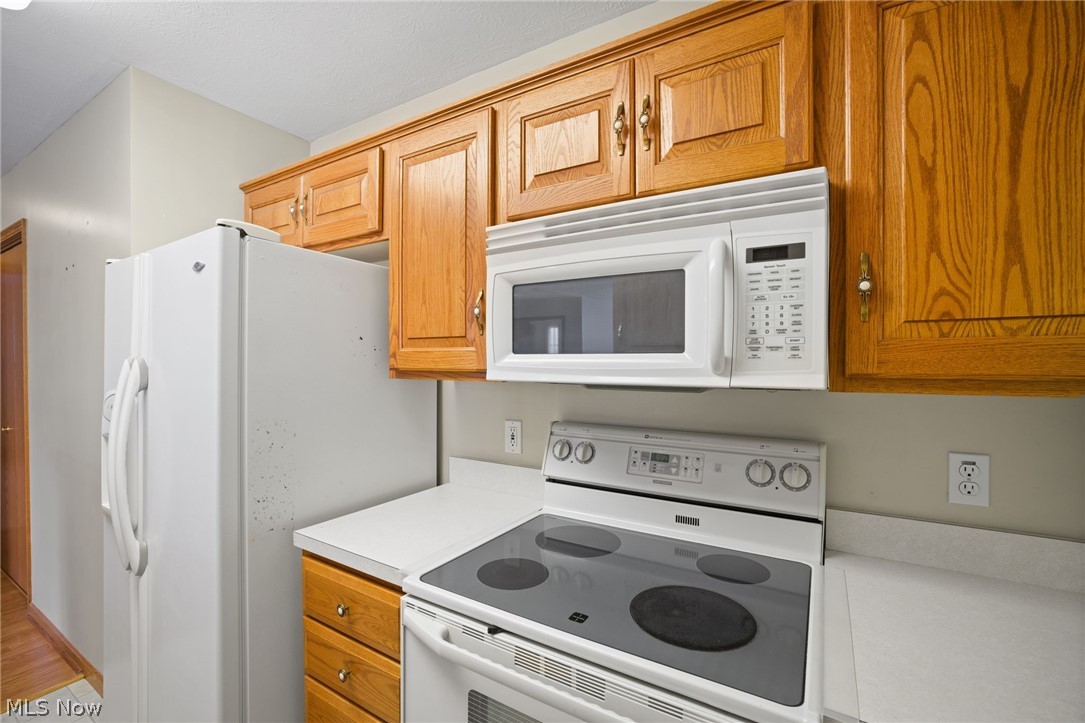 Picket Place Condo Ph Two - Residential