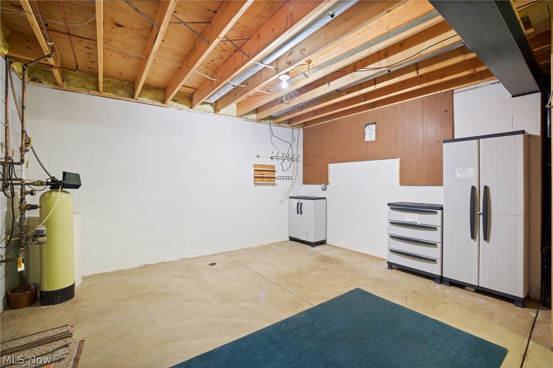 Picket Place Condo Ph Two - Residential