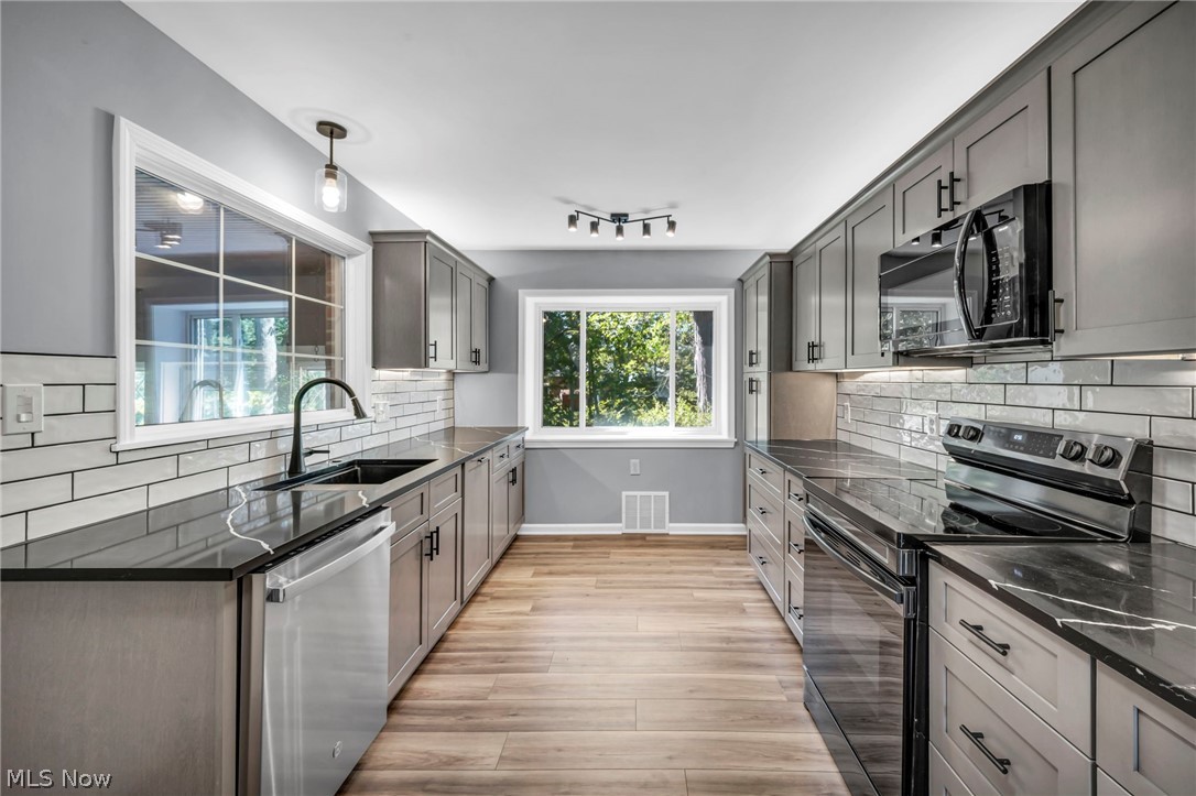 Scenic Hlnds 01 - Residential