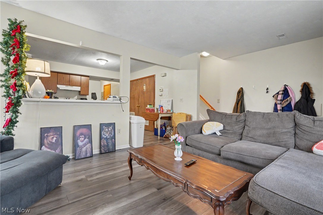Whitehall East Twnhms - Residential