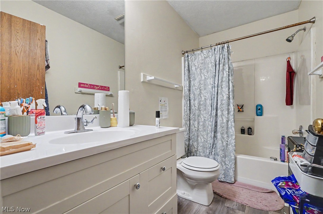 Whitehall East Twnhms - Residential