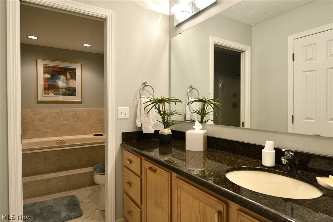 Woodbury Condo - Residential