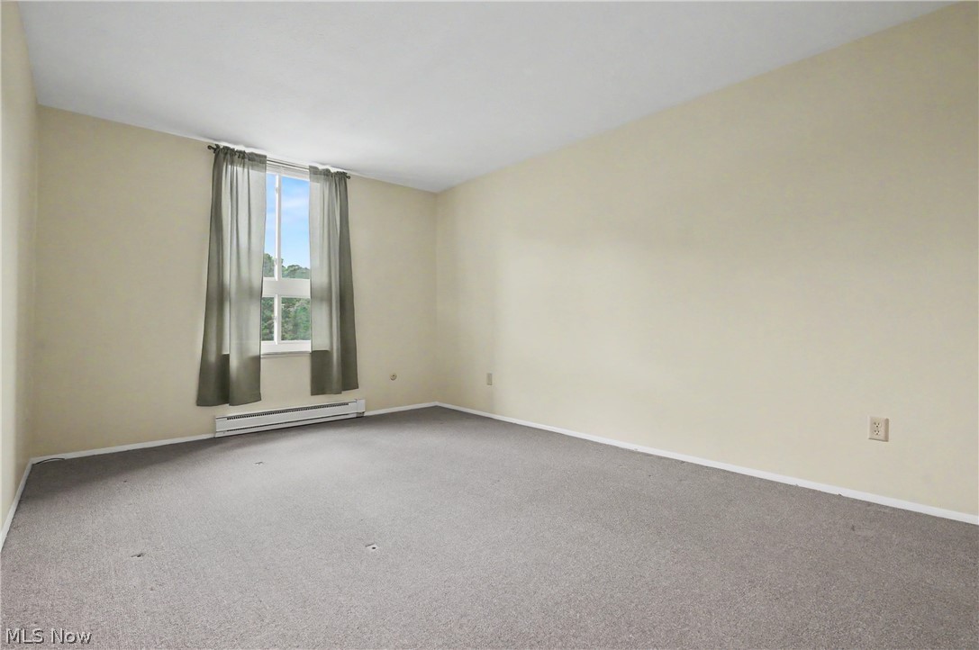 Silver Lake Towers - Residential