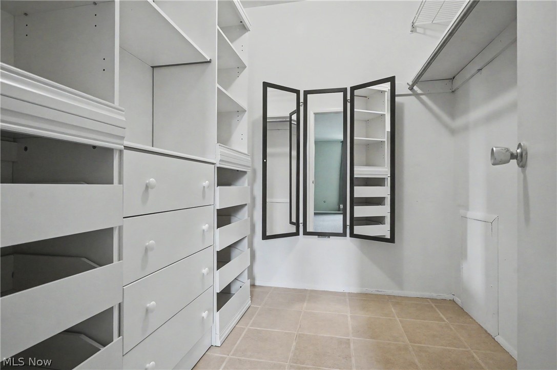 Silver Lake Towers - Residential