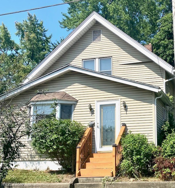 This property sits inside the Firestone Park area and is minutes from Downtown Akron, Portage Lakes Area all while still allowing for access to all major highways. With recent updates to the house that include, new drywall, flooring and cabinetry  this property is allowing for the modern look. Along with updated Electrical Panel, Furnace and Hot Water Tank this property provides a new buyer the ability to move in and put their finishing touches on the home. The fenced in backyard allows for a buyer's privacy as well, and also the Two Car Garage provides additional options to be desired. This property offers two full bathrooms and with the mentioned updates throughout the home its waiting for you to schedule your own viewing. Don't wait schedule today!
Property Being Sold AS