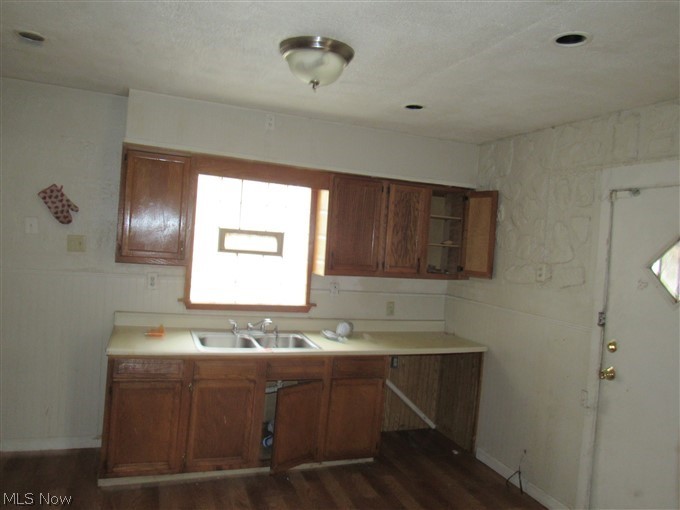 Walton Brothers - Residential