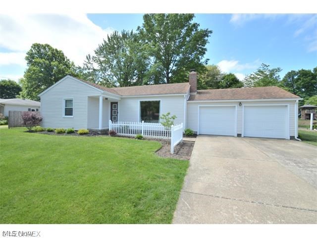 Home for rent in Canfield School District - Must pass credit and background check - 1st months rent ($1250), last months rent ($1250) PLUS security deposit of $1250 required at time of lease signing. Clean and quiet neighborhood with room to roam with large lot. Landlord takes care of lawn and septic/well.