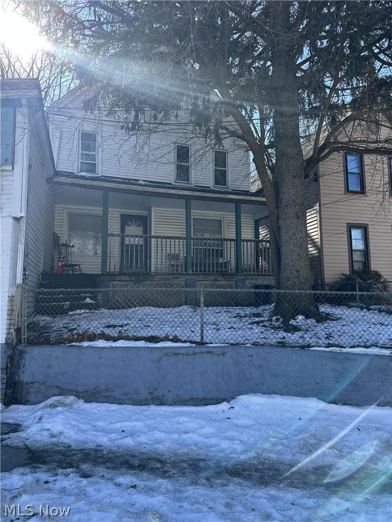 Davis & Grombachers - Residential Income