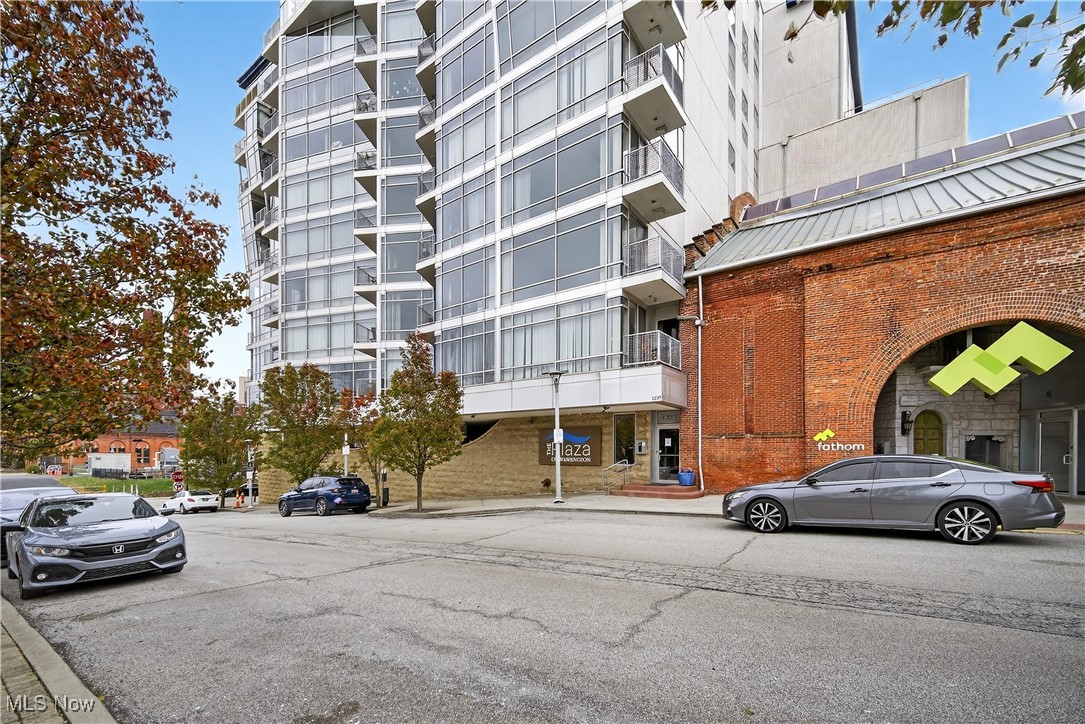 Stonebridge Plaza Condo - Residential