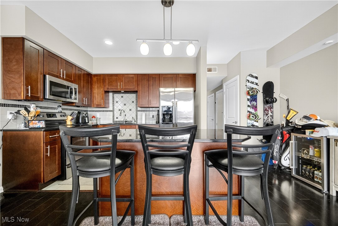 Stonebridge Plaza Condo - Residential
