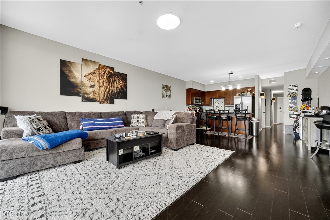 Stonebridge Plaza Condo - Residential