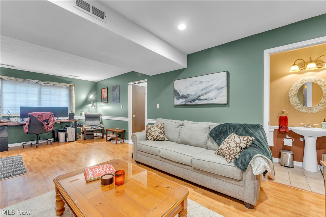 Colonial Park - Residential