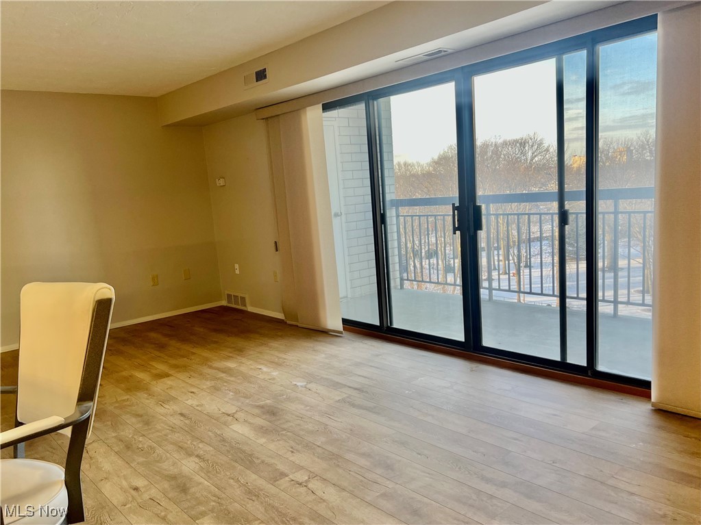 Meridian Condo - Residential