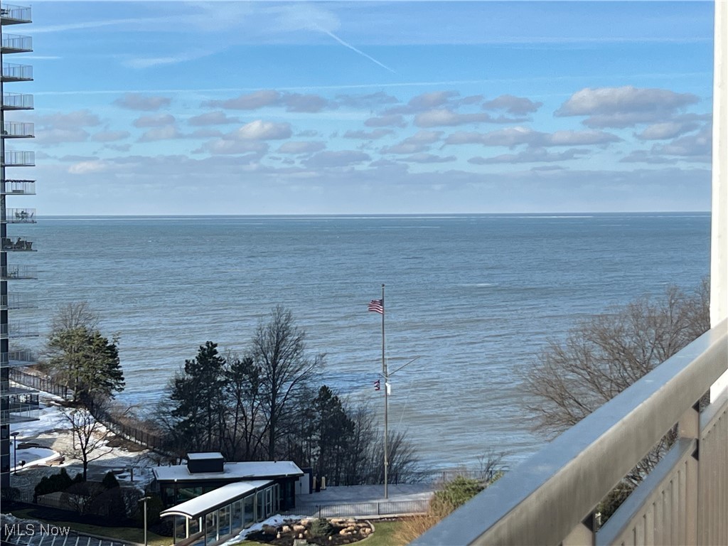 Meridian Condo - Residential