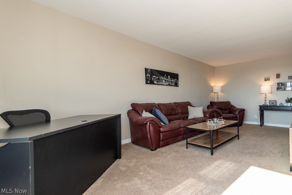 Lake House Condo - Residential