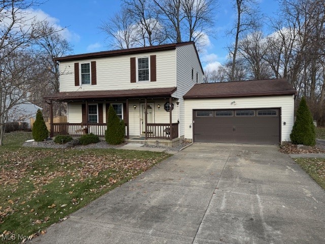 Spacious 3 Bdrm 2 Bath Colonial in Painesville Twp.  Freshly painted.  All appliances.  Open Floorplan.  New Carpet in entire second level.  Deck off slider w/fenced in area.   Great Location.