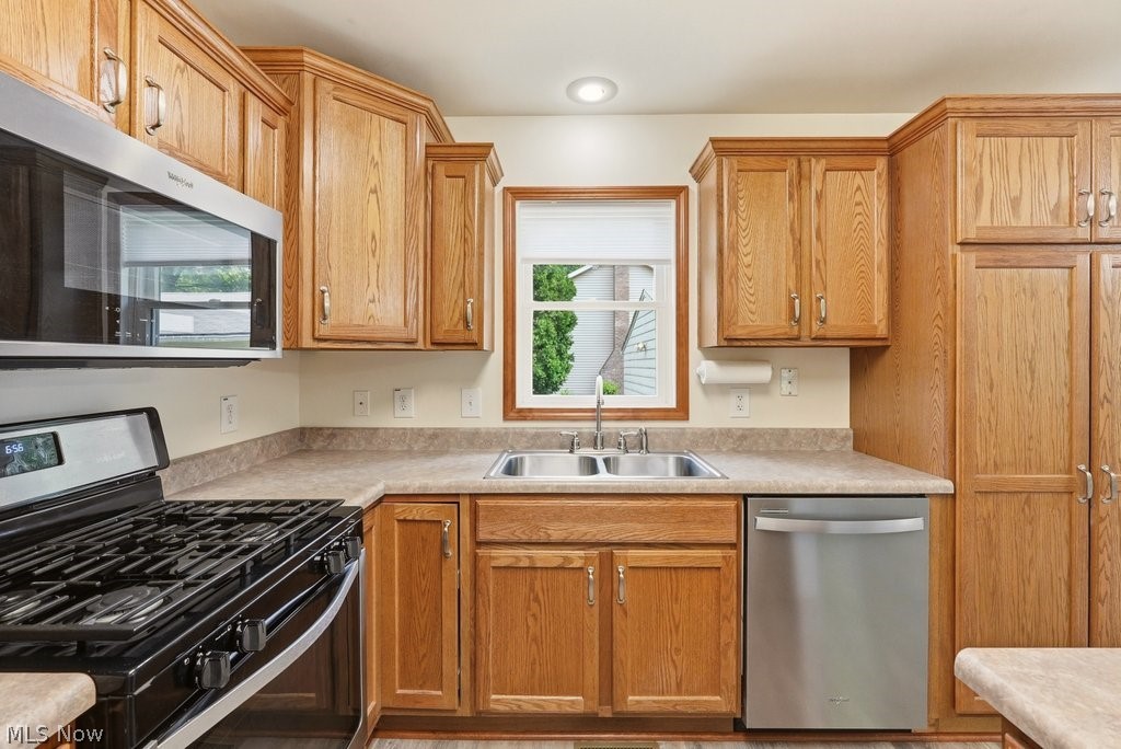 Meadowbrook Lake - Residential
