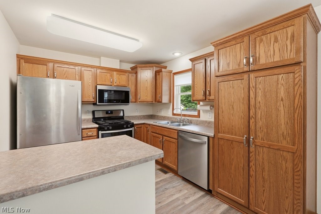 Meadowbrook Lake - Residential