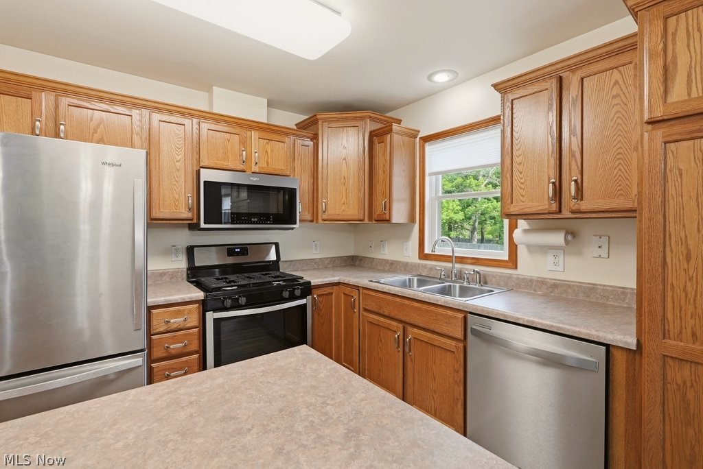 Meadowbrook Lake - Residential