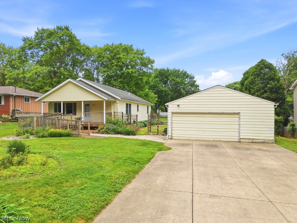 Meadowbrook Lake - Residential