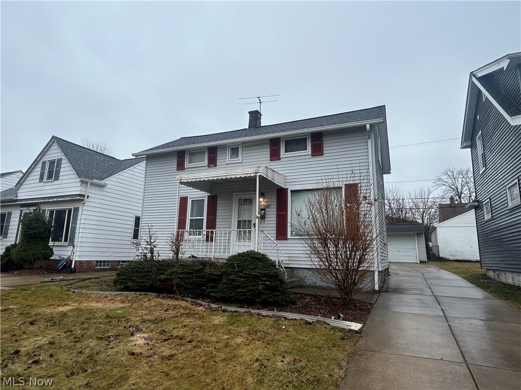 Hey, investors!! I hope you're feeling WELL...WELLINGTON, THAT IS!! That's right:  3407 Wellington is on the market and awaiting your offer!!  Nestled in cozy corridor in the heart of Parma's Ukrainian Village, this cape cod boasts 3 bedrooms, 1 bathroom, and plenty of potential!! Come on down today!!