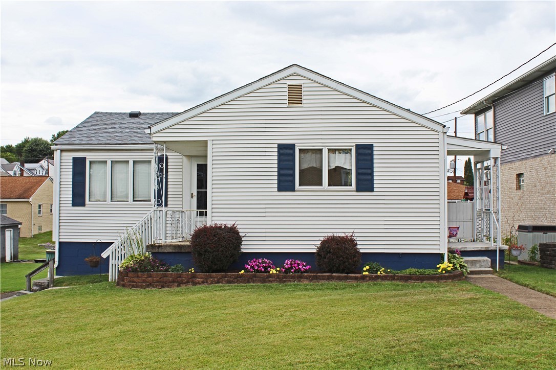Pride of ownership! This 3 bedroom, 1 bath ranch home has been well cared for. Refinished hardwood floors and fresh neutral paint throughout make this home very inviting. Features include: new roof, gas heat and central air. Appliances and home warranty included! It's time to stop renting! Call today!