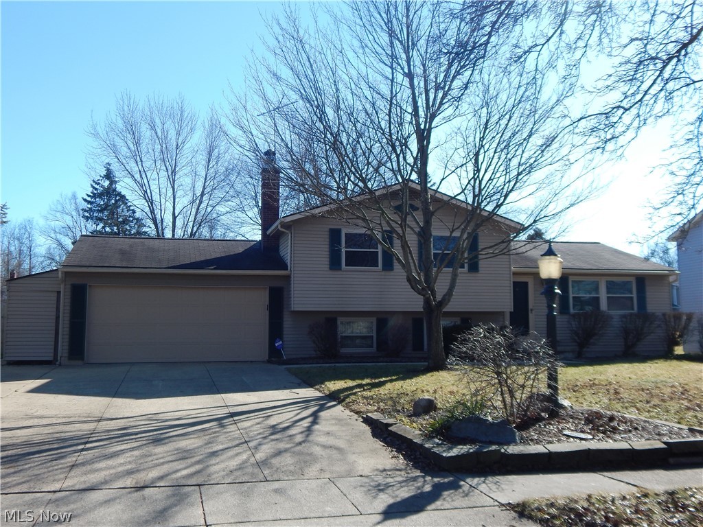 Freshly painted interior and carpet 1-21. Beautiful four level Split  Home is covered with aluminum and vinyl protection! Also this home has 3 bedrooms, 2 full bathrooms, a family room with fireplace and lots of Seasoned hardwood to keep you warm and toasty! Mud room offers pet grooming station,  The Recreation room has a slate top pool table! The Bonus room is  very spacious! The inground jacuzzi is the perfect addition to this home!  The backyard and deck is very quiet and serene! There are 2 Storage areas and a 20X60' Huge Garage for all of your storage.
The garage cave lovers will love this garage. Patio, deck off master and so much more.