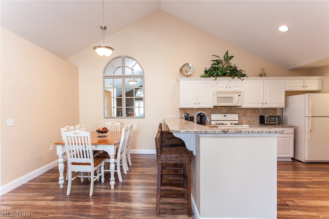 Fairway Villas - Residential