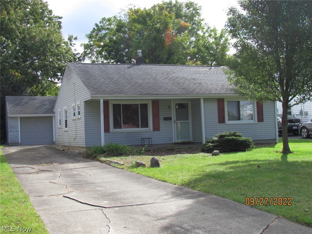 Very Nice 2 Bedroom Ranch located in a very nice and quiet neighborhood in Boardman Twp. All New Carpeting, Large fenced in back yard, a definite safe place for pets or children at play. located only minutes from all the major shopping centers, grocery stores and restaurants!