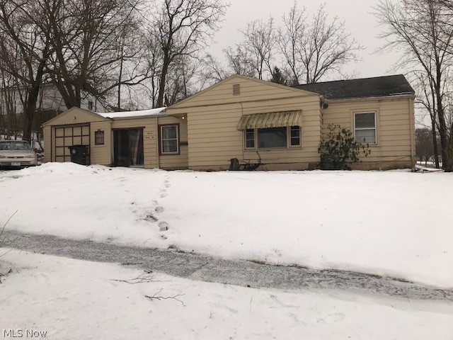 Great investment opportunity. 3 bedroom 1 bathroom ranch.