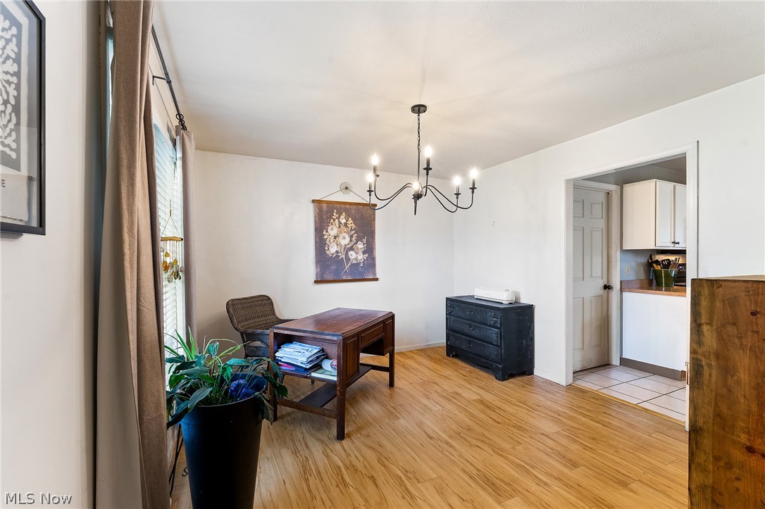 Carrousel Corners 1 - Residential