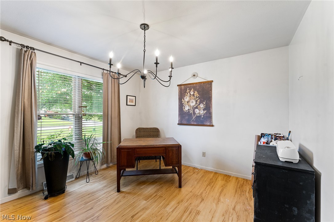 Carrousel Corners 1 - Residential