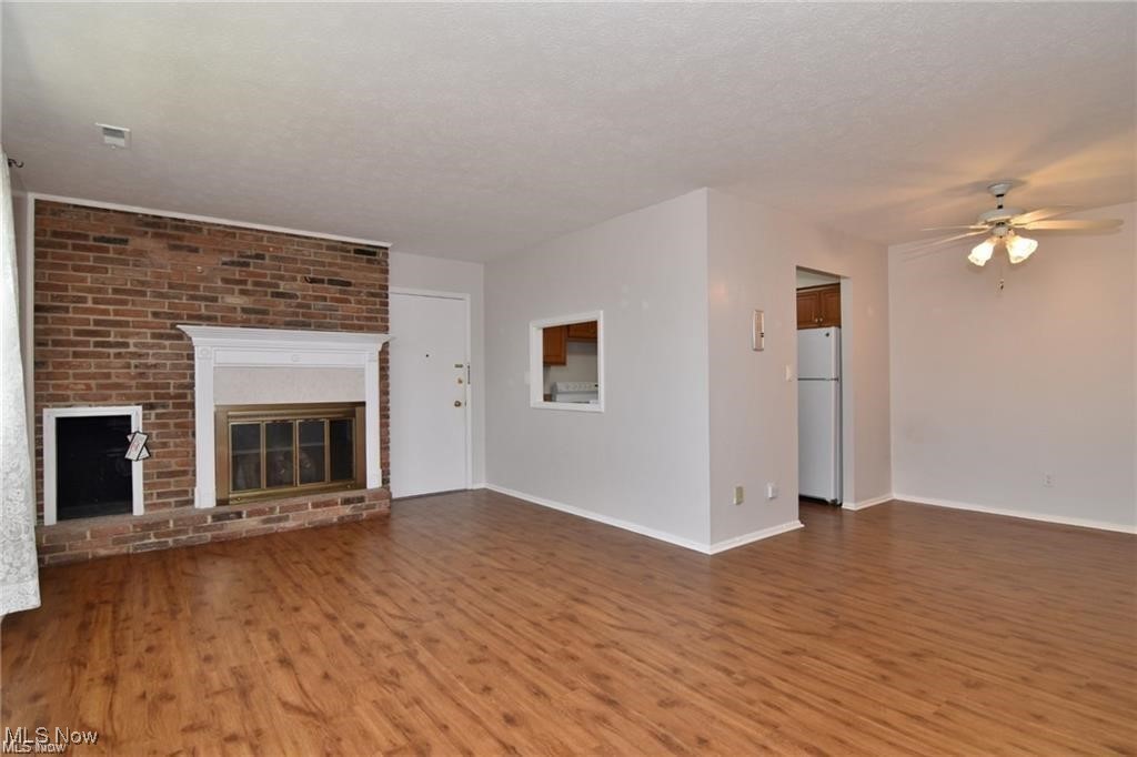 Heritage Circle Condo - Residential