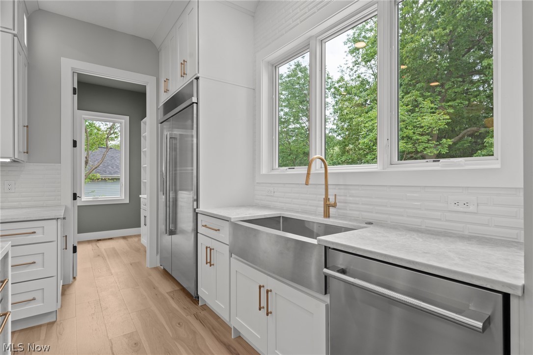 Shaker Country Estate 32 - Residential
